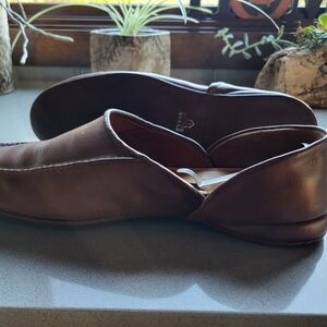 Evan's Men's Brown Leather Slippers